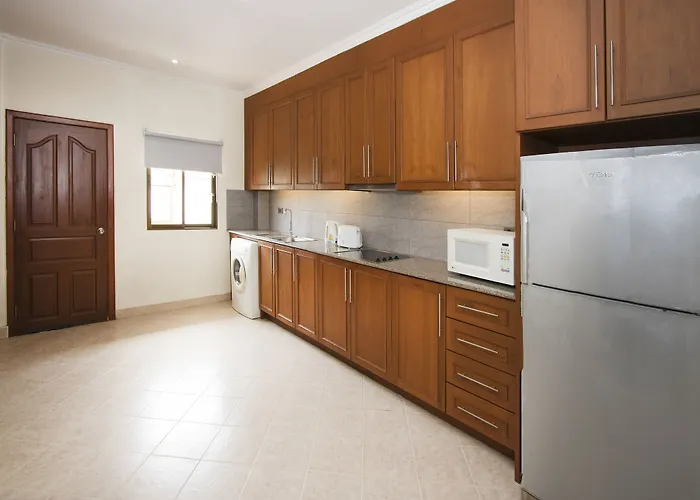Avoca Pool Villas