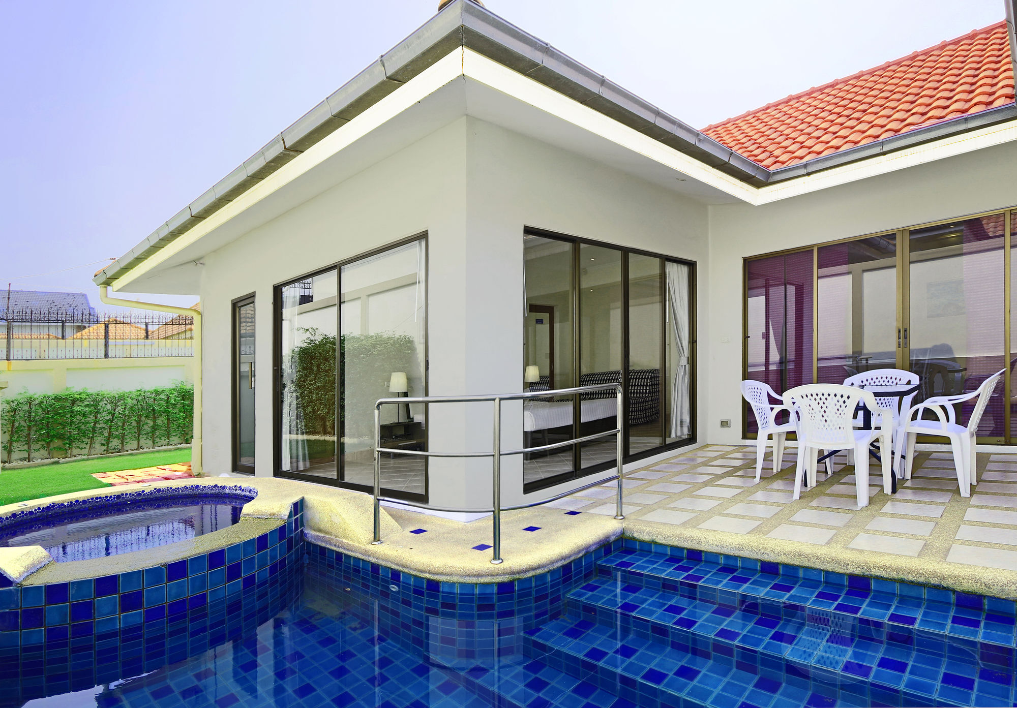 Villa Avoca Pool