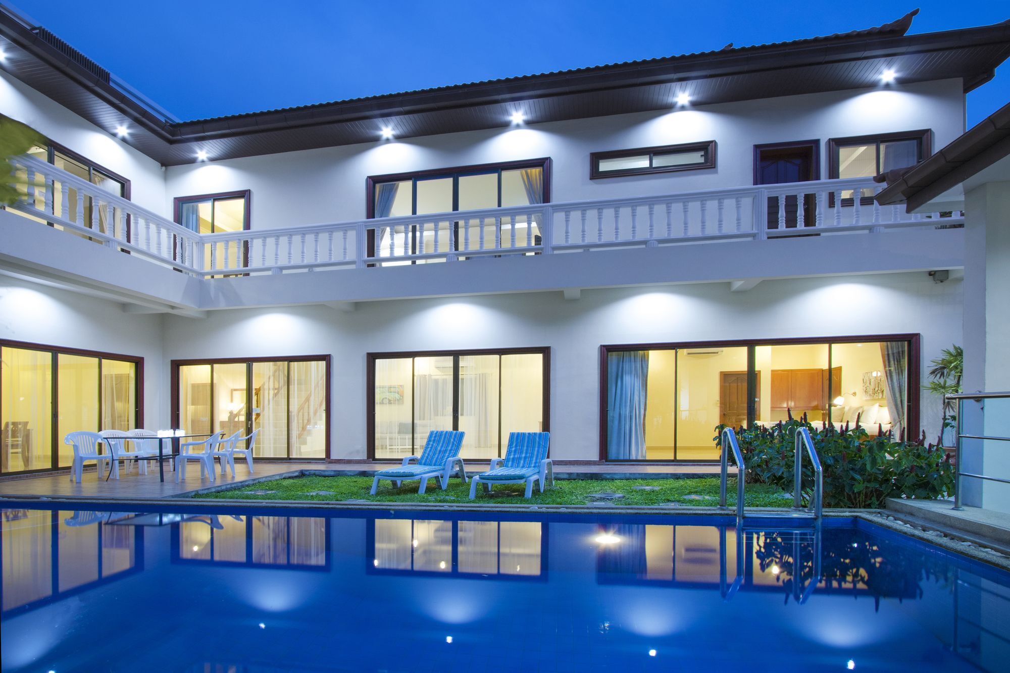 Avoca Pool Villa *
