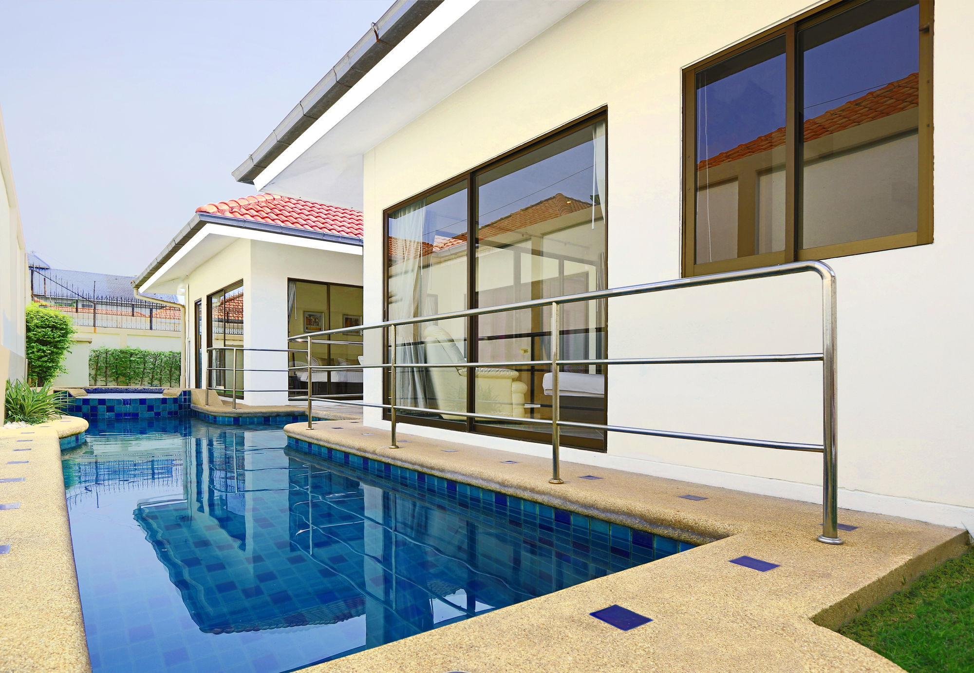 Villa Avoca Pool