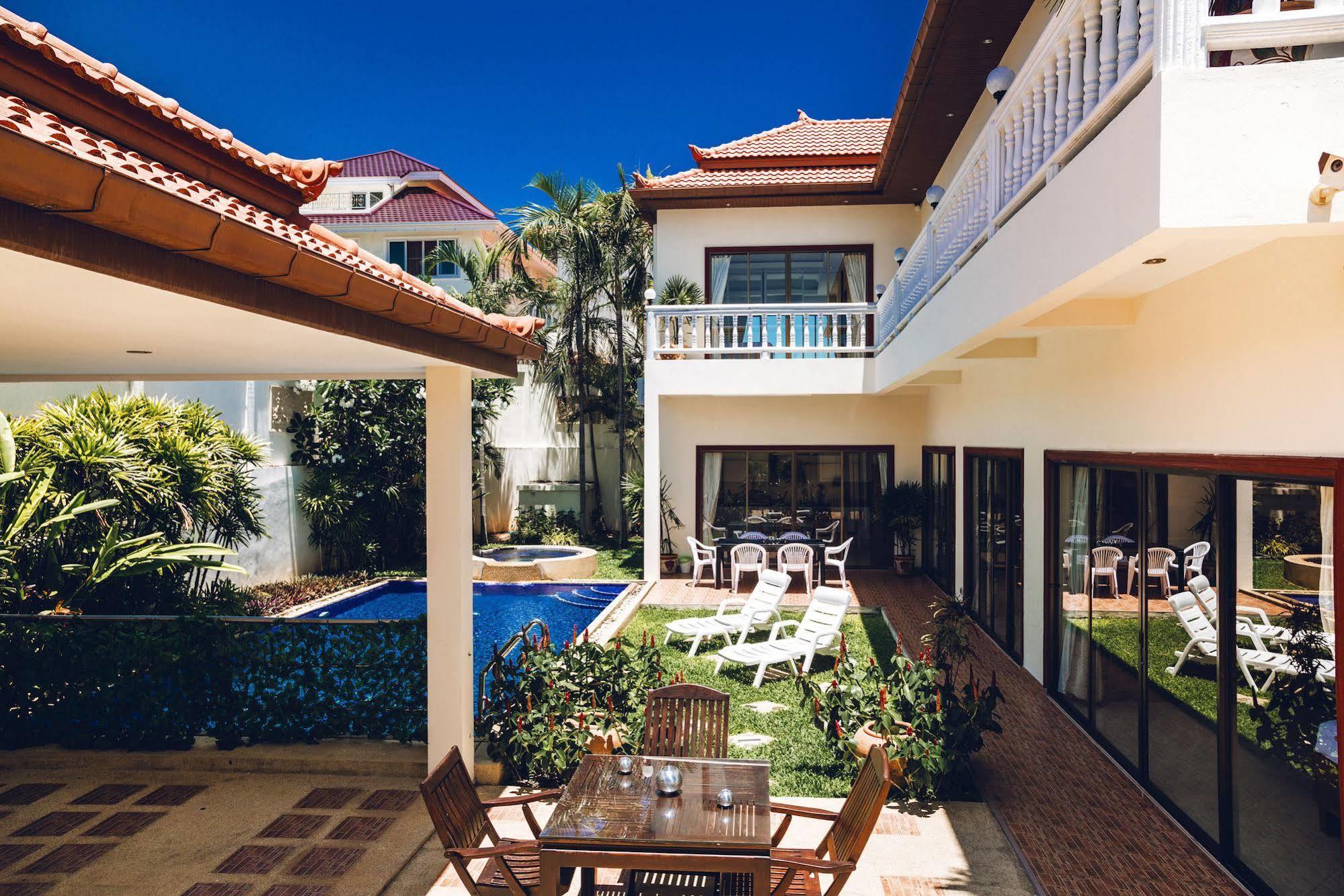 Avoca Pool Pattaya